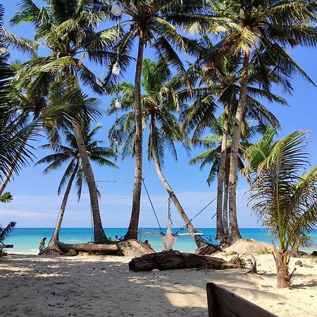 Castle Rock Boracay Aparthotel Yapak Eksteriør bilde