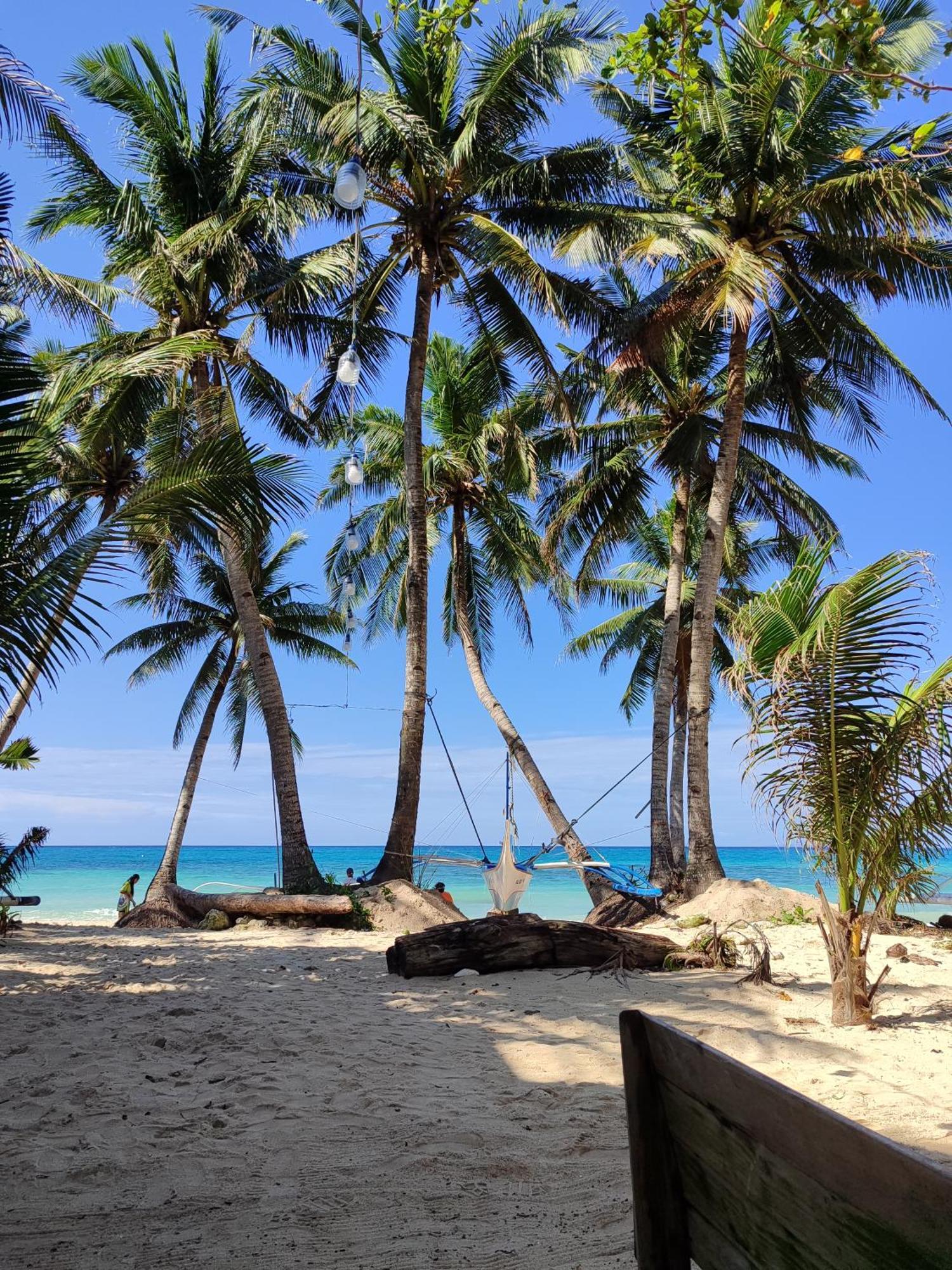 Castle Rock Boracay Aparthotel Yapak Eksteriør bilde